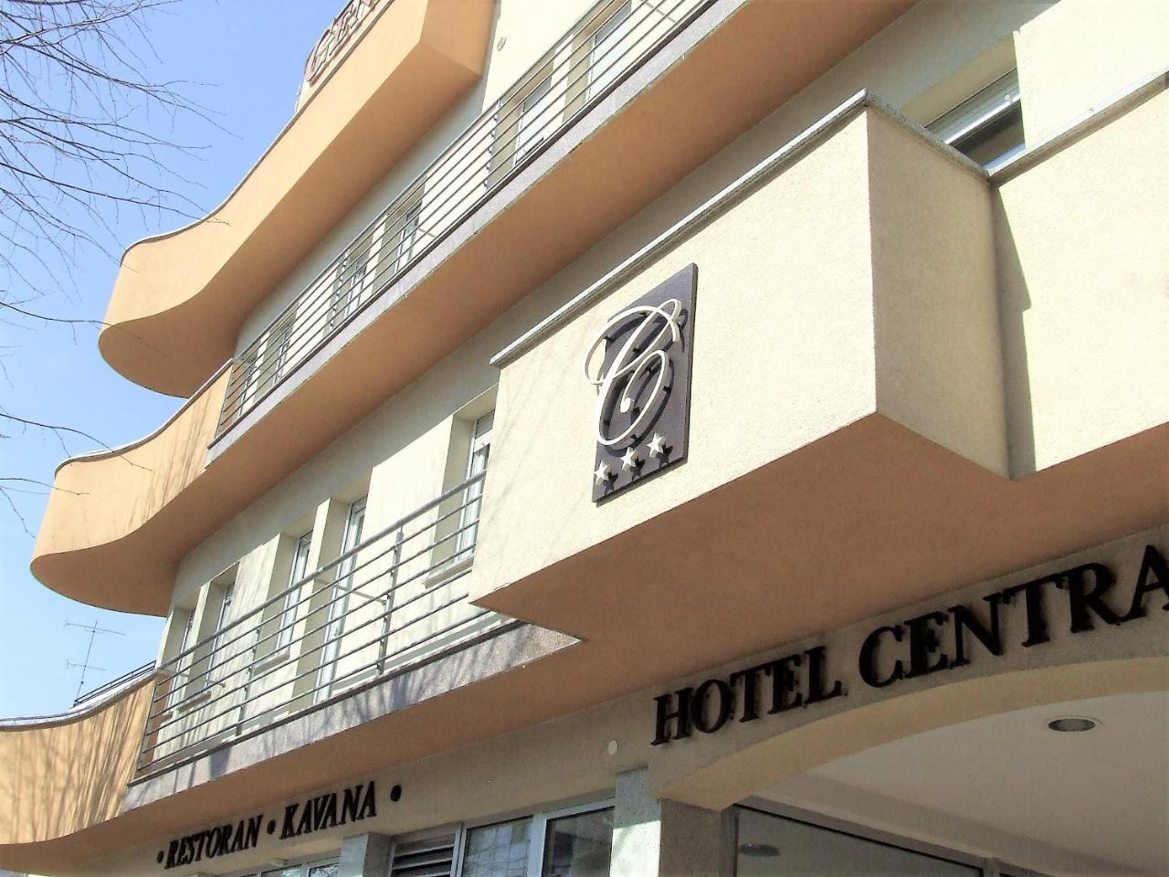 Hotel Central Славонски брод Екстериор снимка